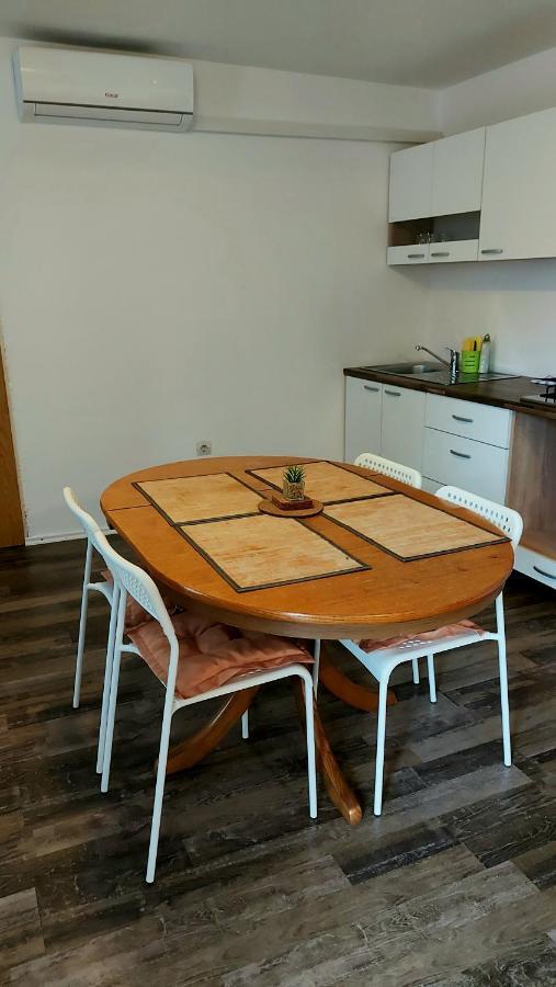 House Mesic Apartment Smoljanac Ngoại thất bức ảnh
