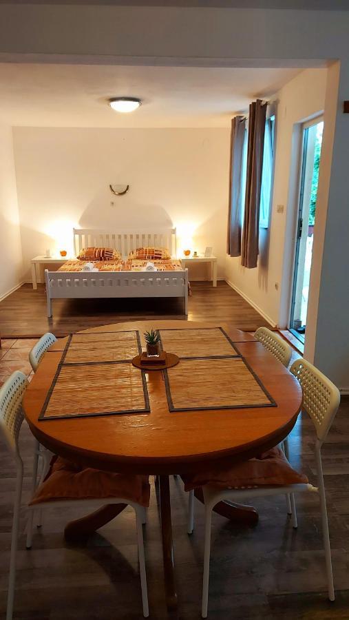 House Mesic Apartment Smoljanac Ngoại thất bức ảnh