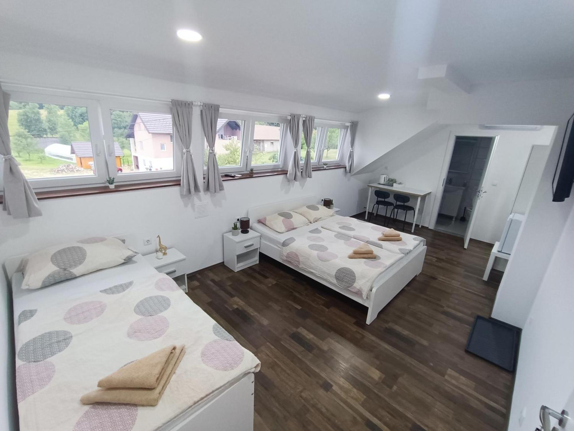 House Mesic Apartment Smoljanac Phòng bức ảnh